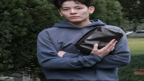 亚洲乒乓球赛1／8决赛亮点回放：林高远挑战张本智和